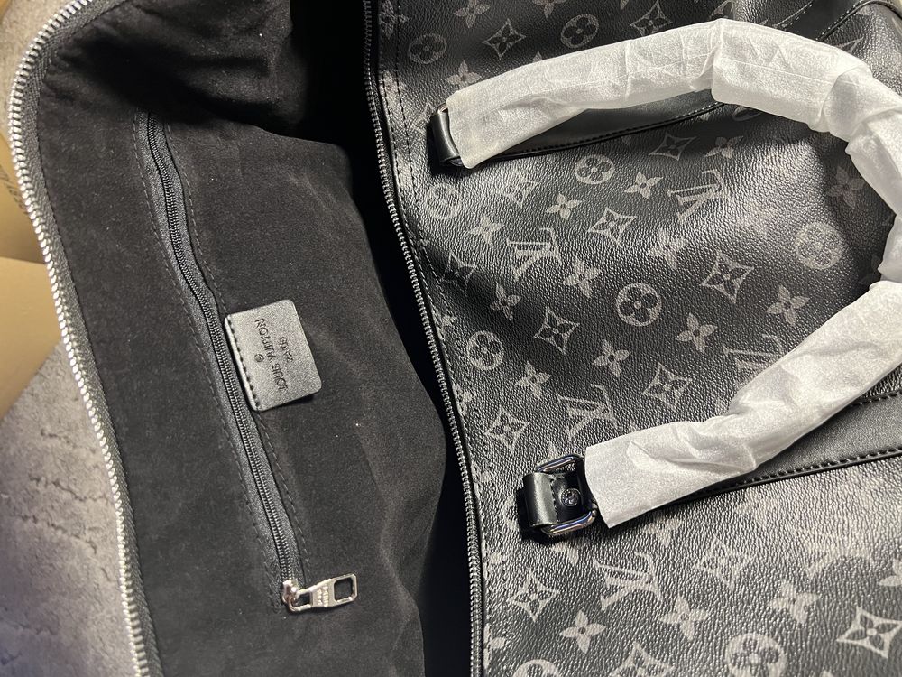 Чисто Нов Louis Vuitton Черен Сак