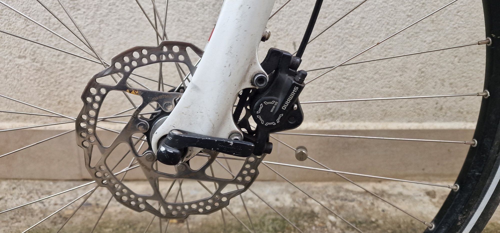 Bicicleta Cube roti pe 28 inch.