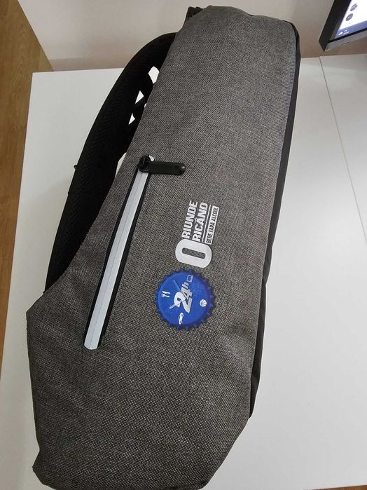Ghiozdan rucsac pentru drumetie laptop Impermeabil  15.6' sau 17.3"