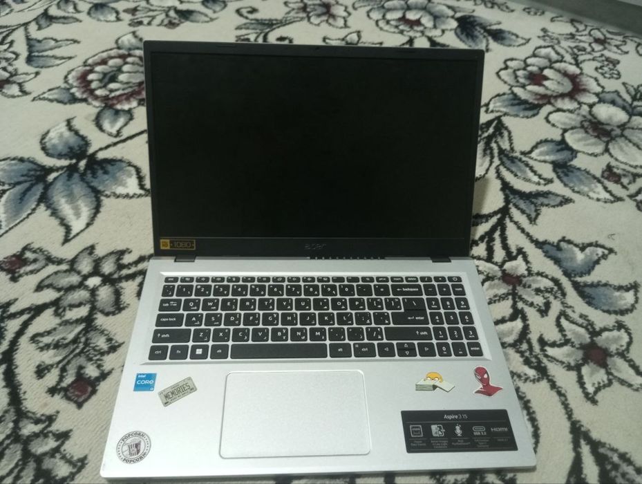 Acer noutbook 256 ga 8