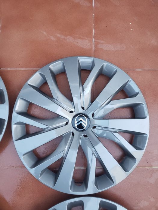 Capace roti r16 citroen originale