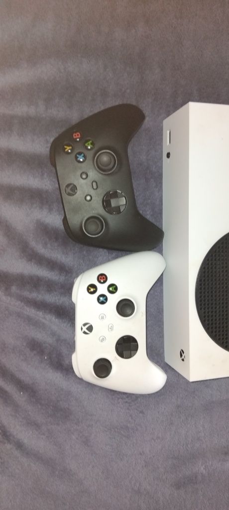 Xbox seria s + 2 controller