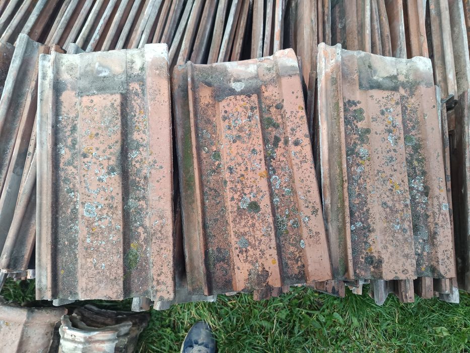 Vând țiglă profilata din demolari