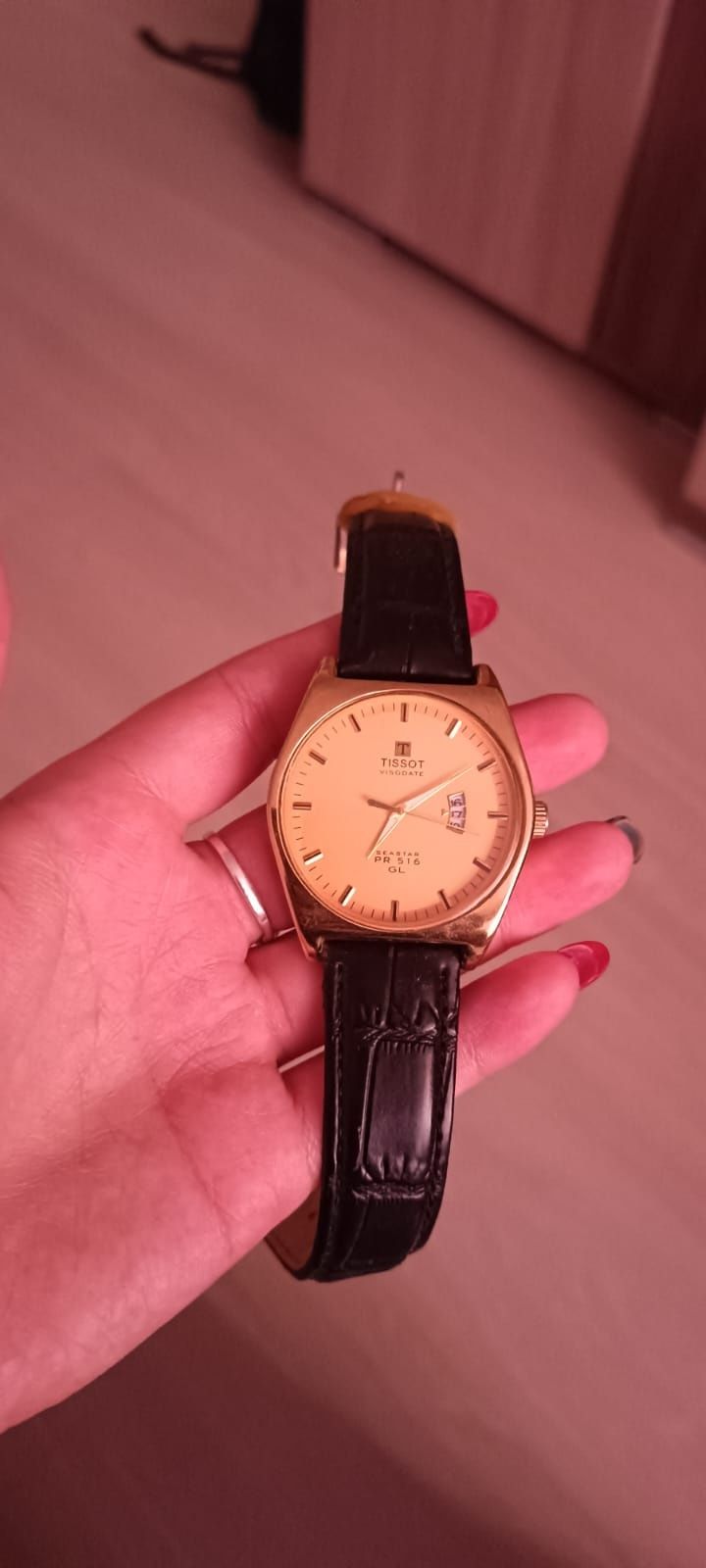 Срочно продам Наручные часы Tissot