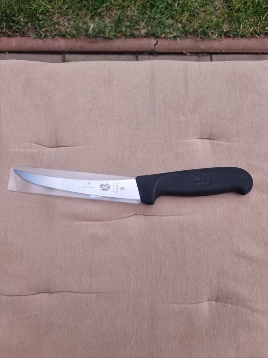 Cutite profesionale transare Swibo, Dick, Victorinox 13-24 cm