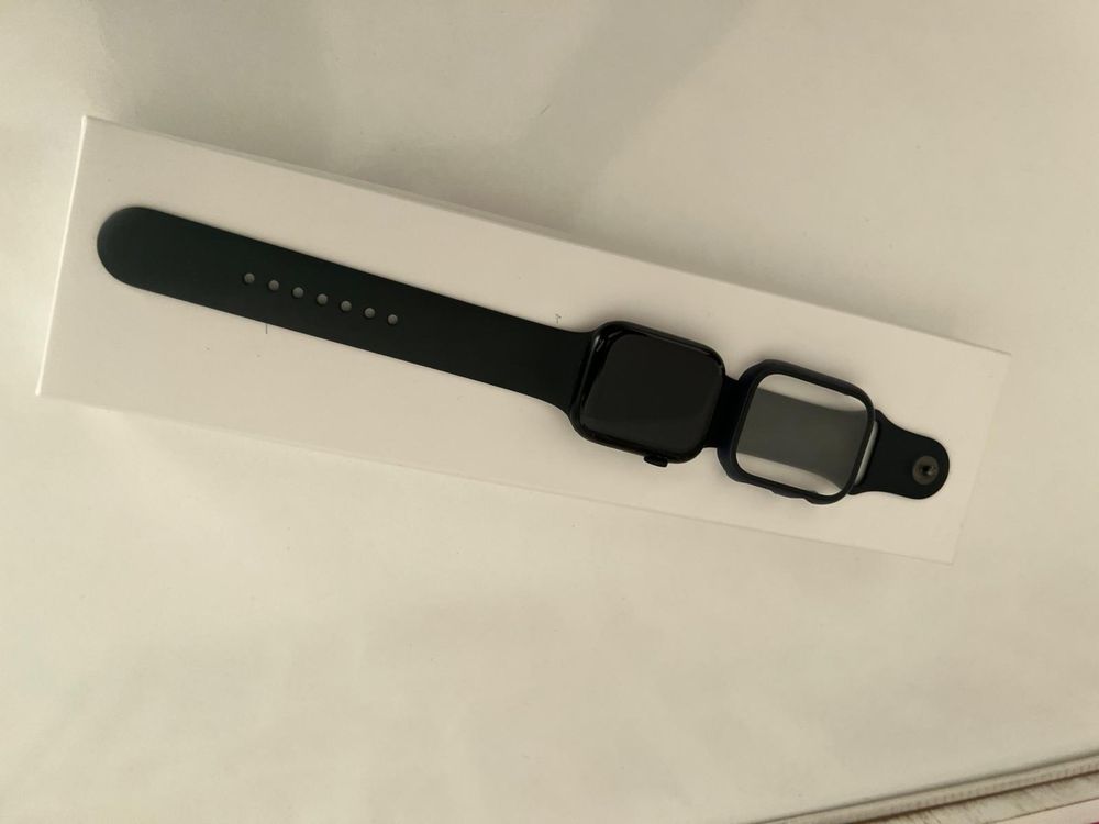 Apple watch 8 45 mm Midnaight