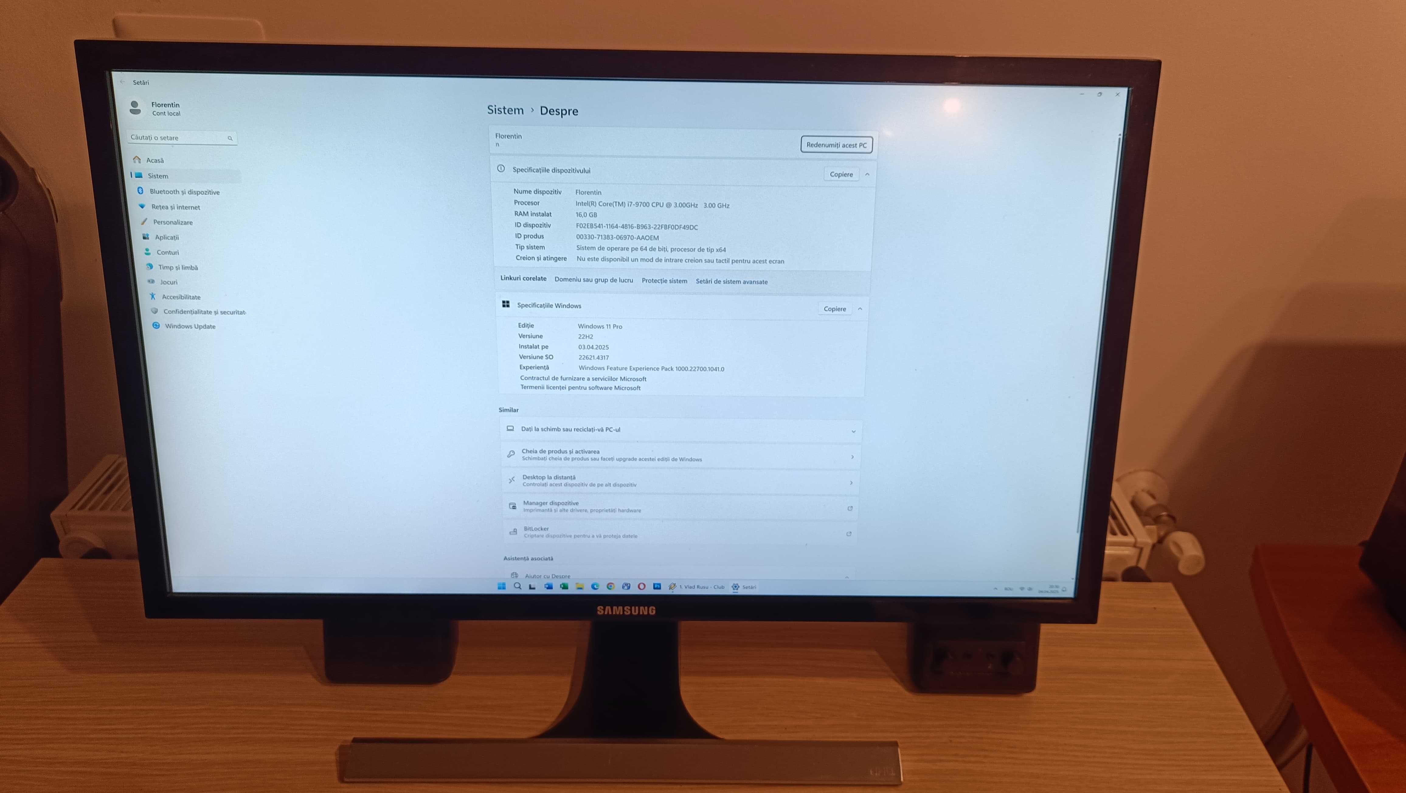 Calculator Jocuri PC Lenovo Legion Intel® Core™ i7-9700 + Monitor 4K
