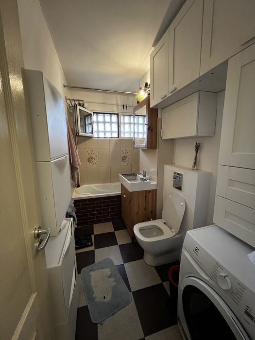 Apartament 3 camere Podul Ros