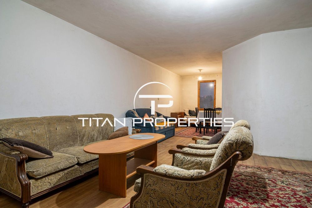 Многостаен апартамент под наем в Център