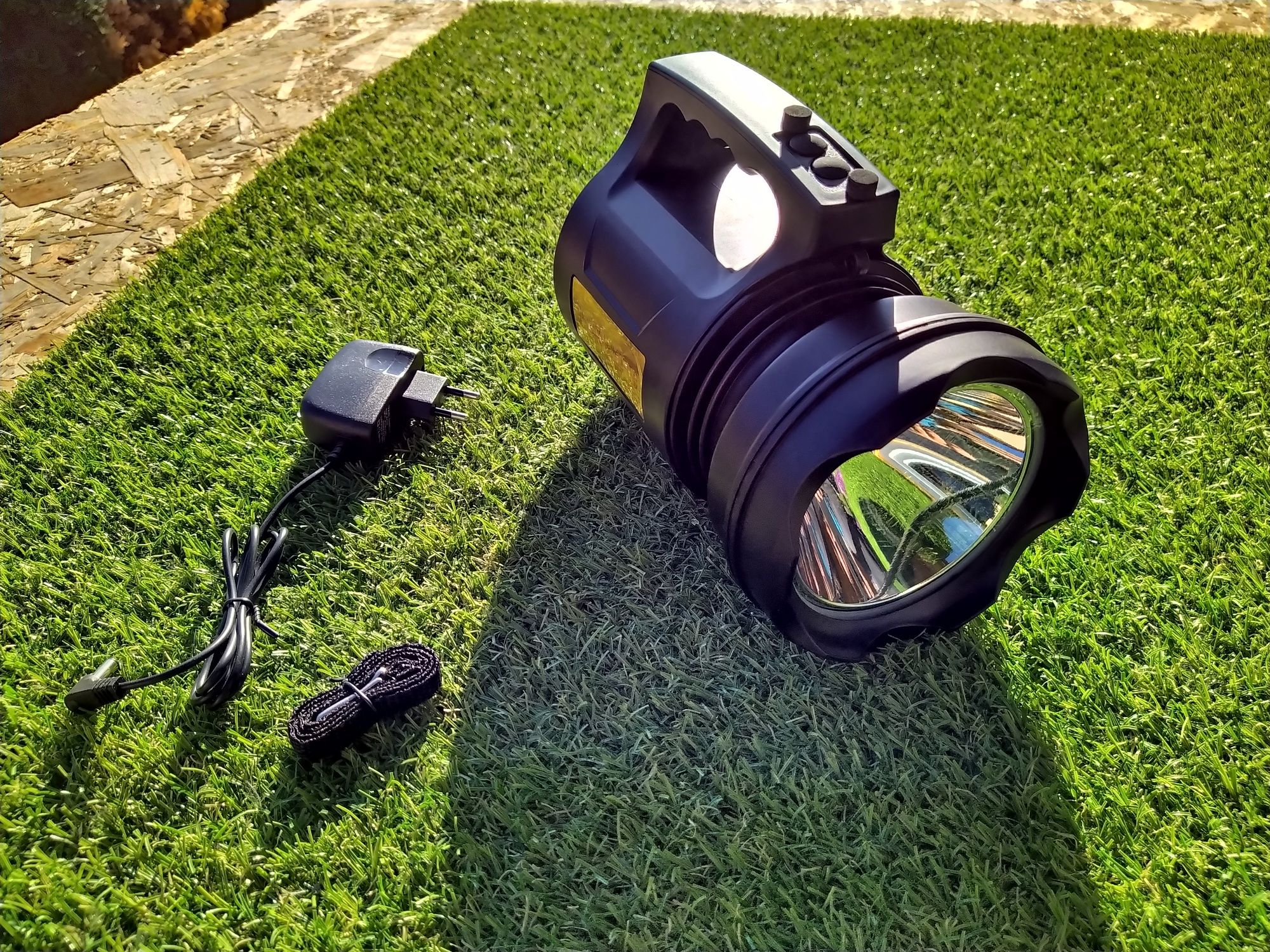 Lanterna Profesionala TD-6000 30W cu Led CREE L2 Pescuit Vanatoare