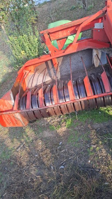 Vand Presă de balotii