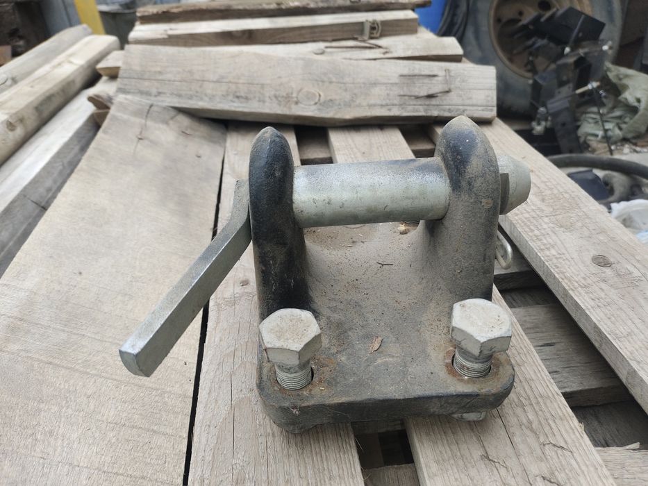 Палец Буксировочный