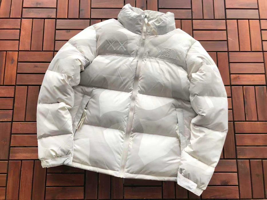 Geci The North Face Kaws noi