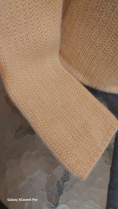 Пуловер. 100% кашмир размер S/XS