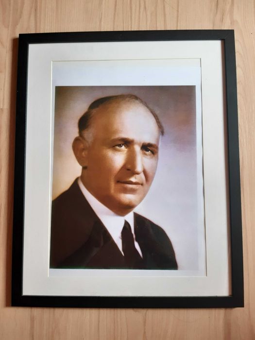 Портрет на Тодор Живков в рамка 42/53 см