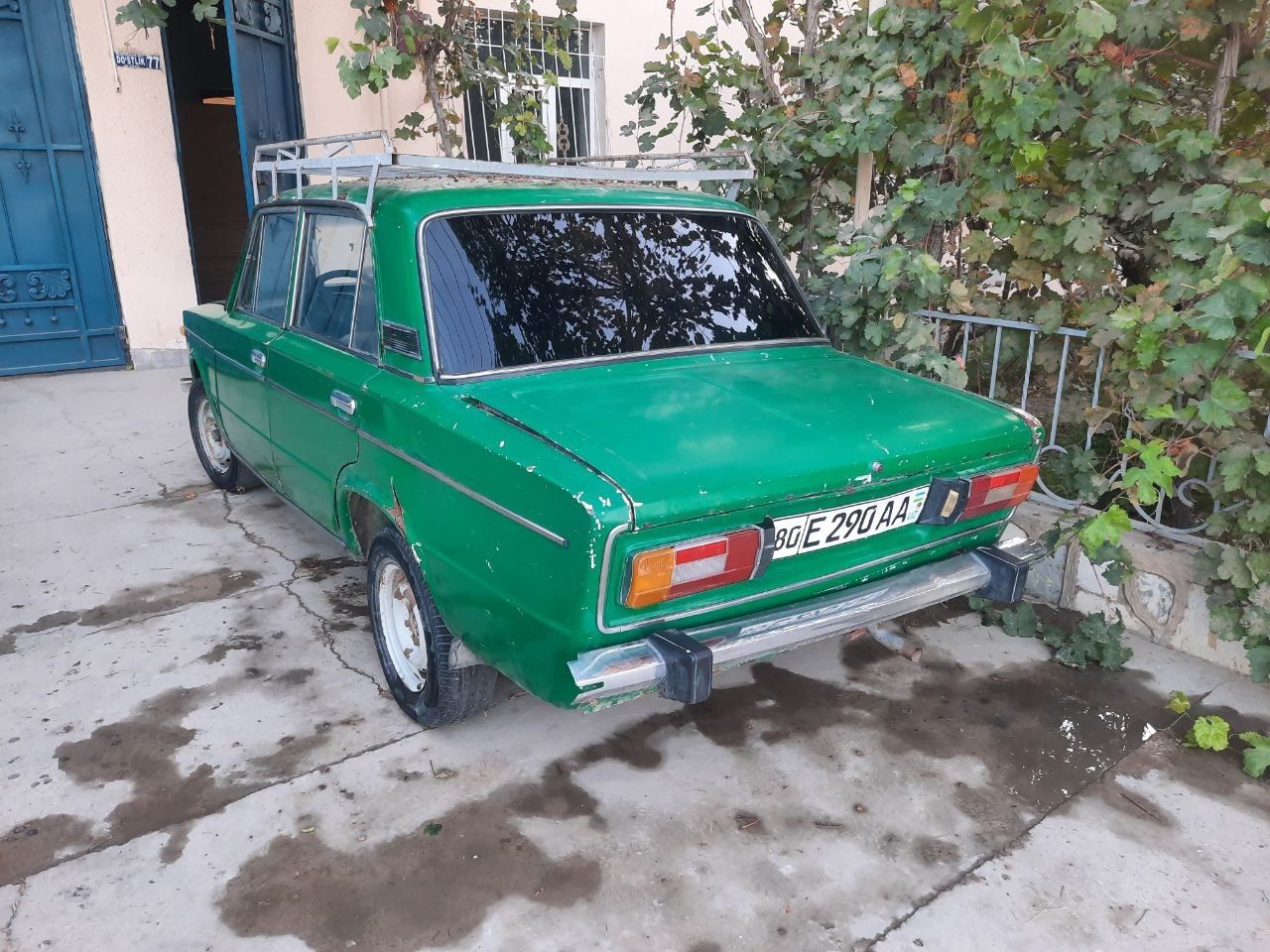 Jiguli 06 sotiladi
