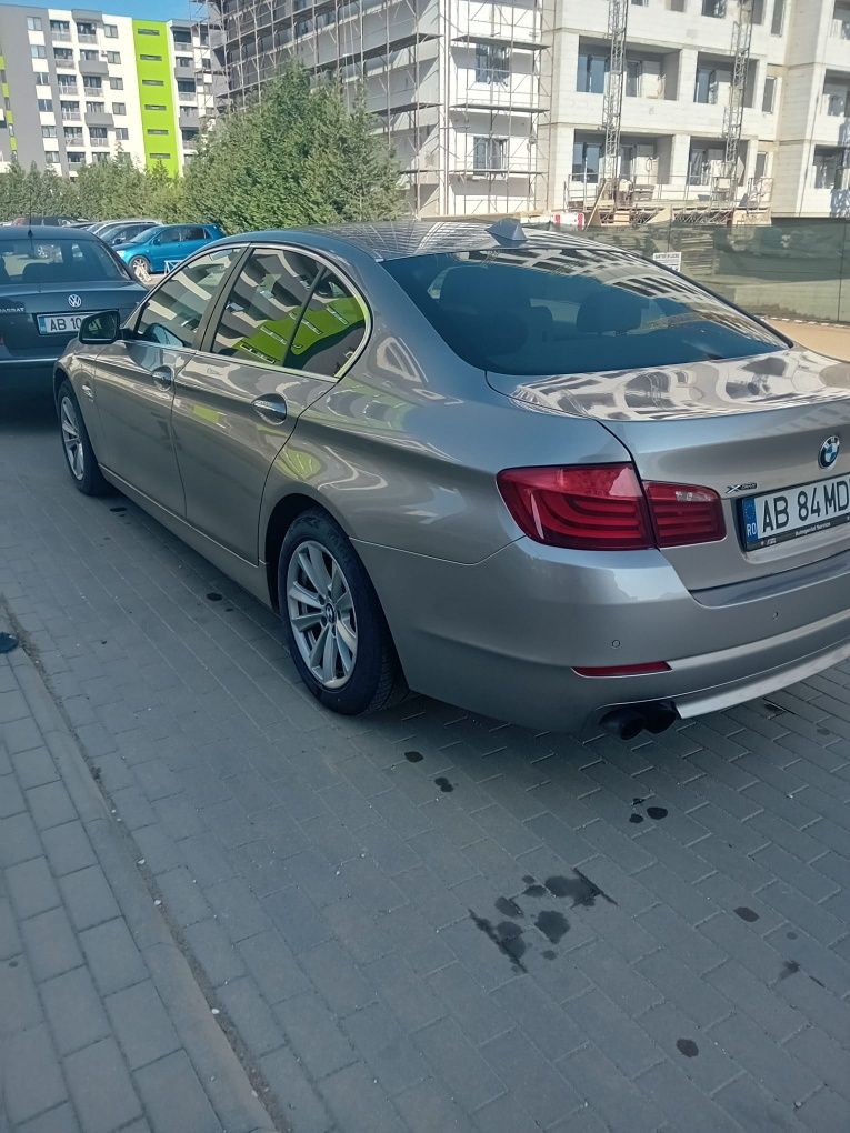 BMW 525 X DRIVE/ Limuzina