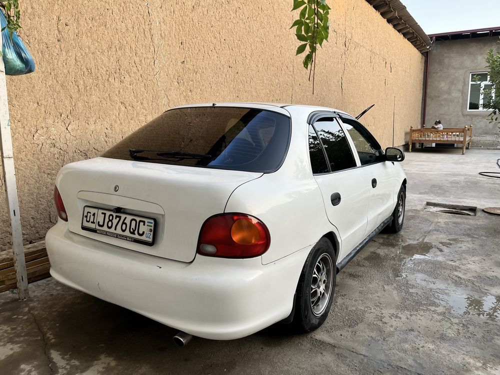 Hyundai accent 1994