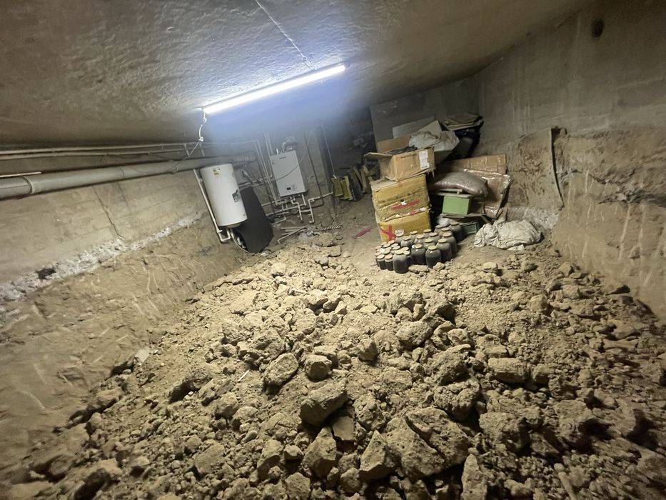 uchastka podvolda tuproq bor chiqarish kerak