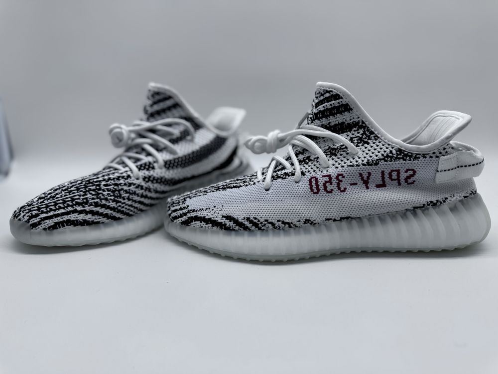 Yeezy Boost 350 Zebra