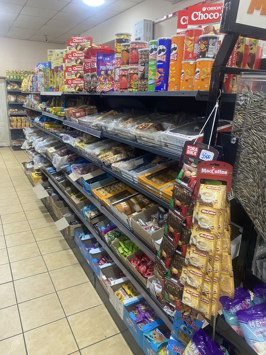 stelaj sotiladi 200$ metr