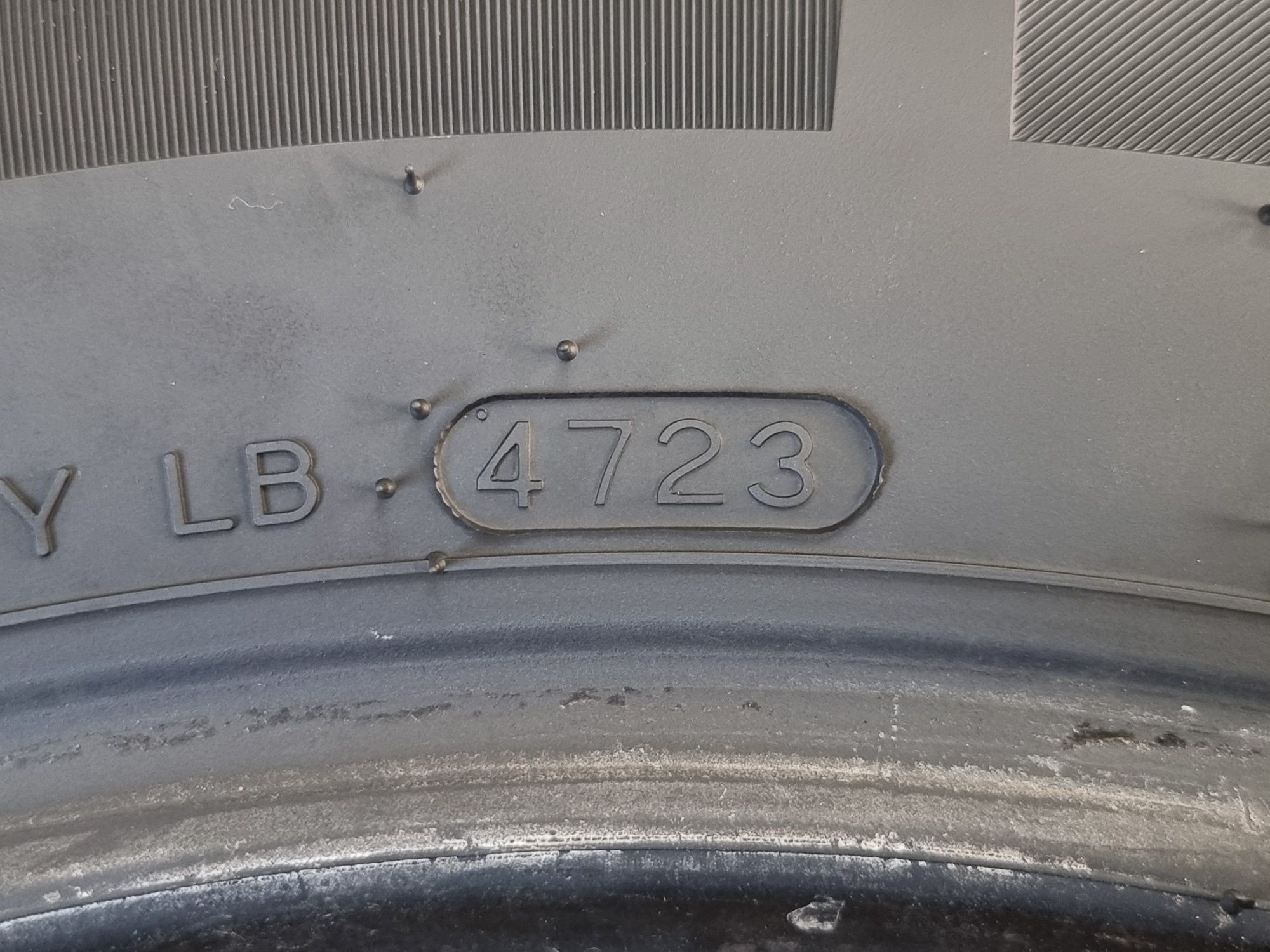 "Dot 23-24" 215/65/16 C Laufenn 4Броя: 420лв 8мм Като Нови