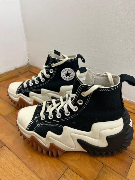 Converse run star motion