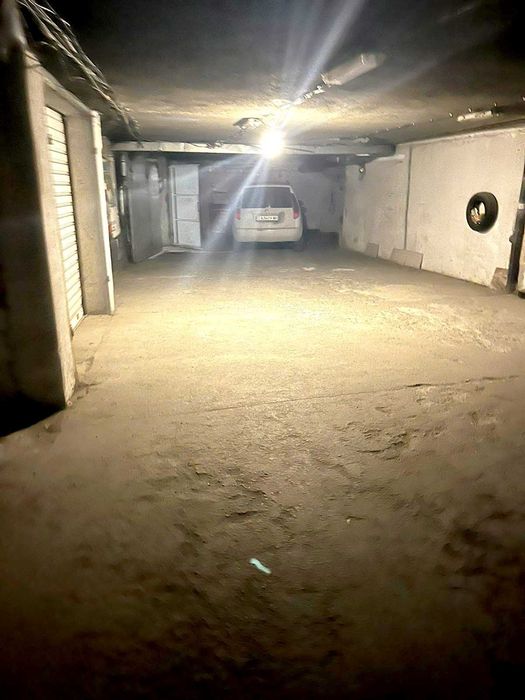 Продава се Гараж / Паркомясто в София, Лозенец - 60 кв.м за 1334 €/кв.м - Снимка #2