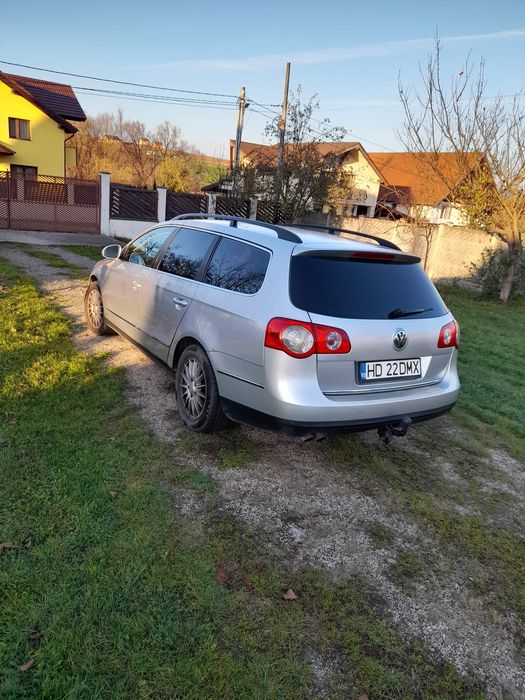 Volkswagen Passat B6 • 2.0 TDI • 140 CP • An 2007 • Gri metalizat