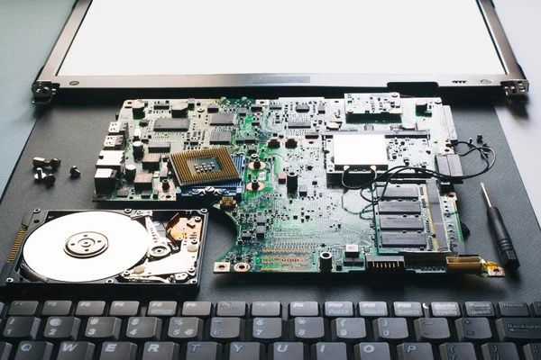 Обслуживание и ремонт ноутбуков и компьютеров