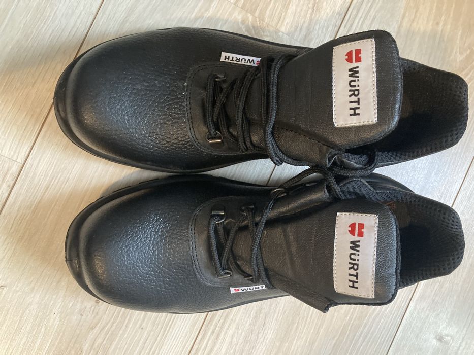 Мъжки обувки 42 номер