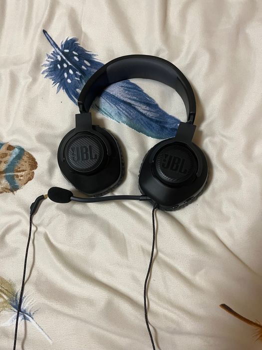 Слушалки jbl в перфектно състояние