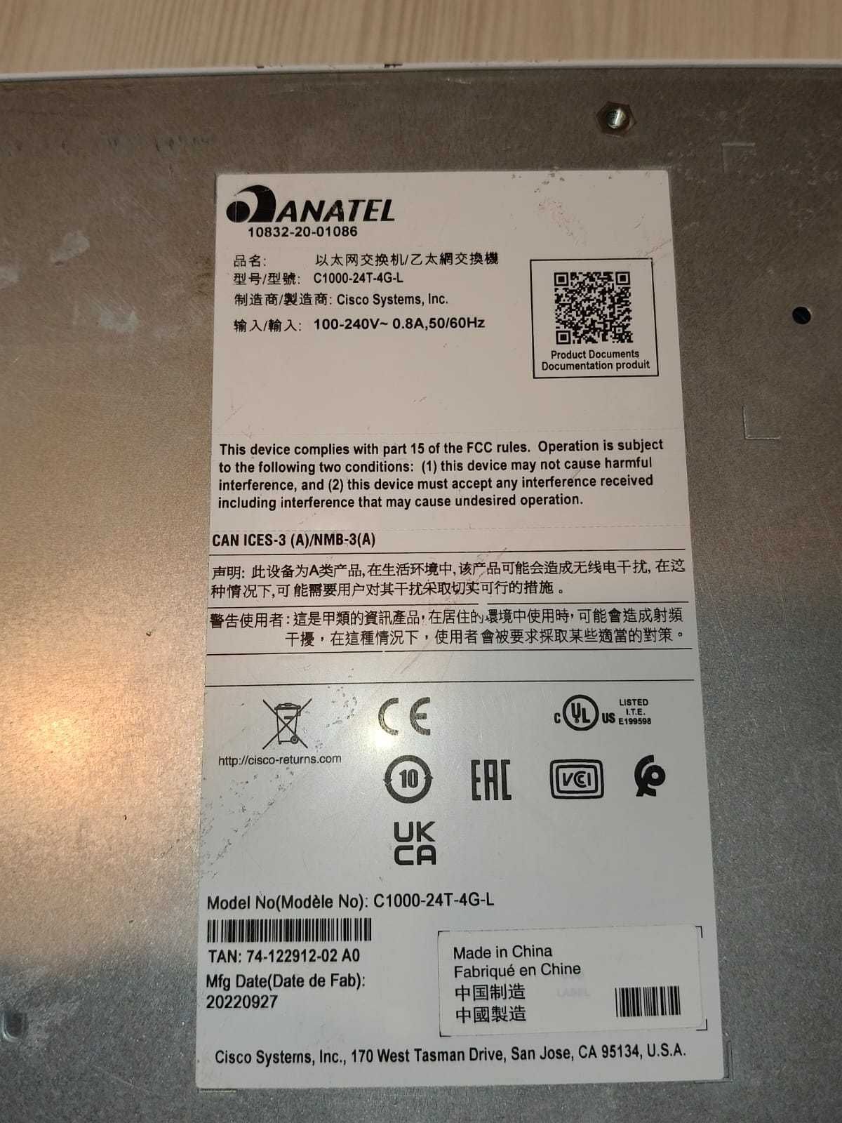 Switch Cisco Catalyst C1000-24T-4G-L, 24 porturi, 10/100/1000