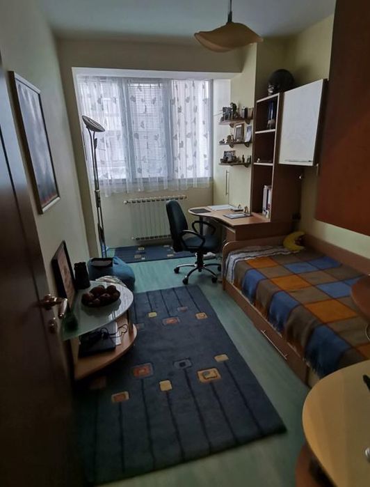 Дава се под наем Четиристаен апартамент в София, Гоце Делчев - 147 кв.м за 1400 € - Снимка #6