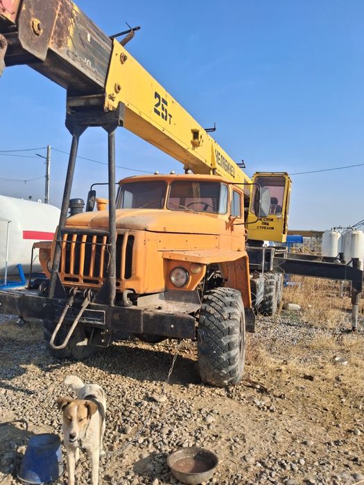 Урал-вездеход кран