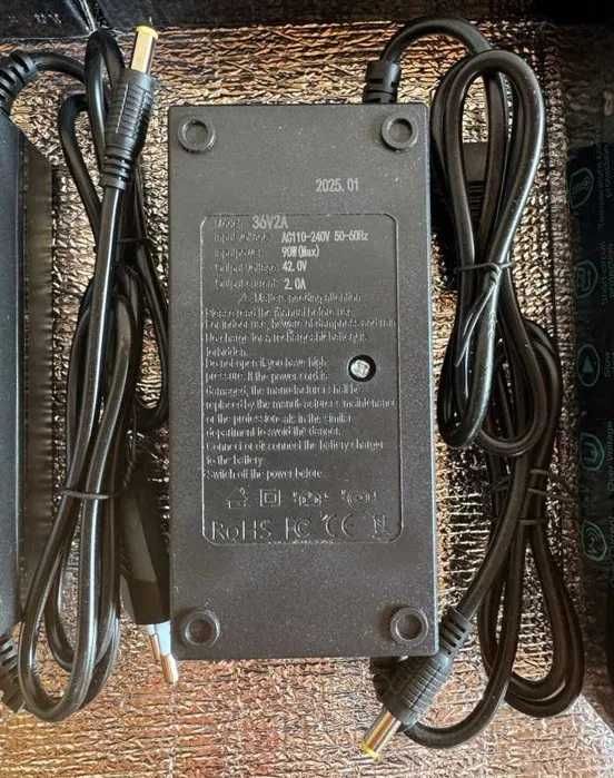 Incarcator profesional 36V (42V)-2A, mufa 5,5x2,1 trotinete si scutere