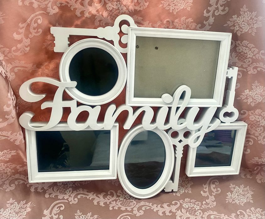 Фото рамка семейная на несколько фотографий