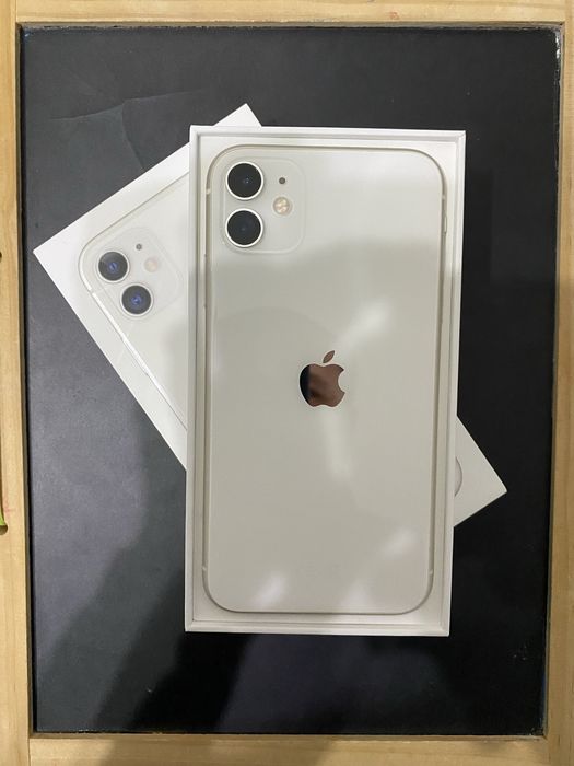 Айфон 11   64  гб