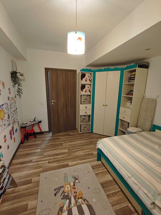 vand Apartament 3 camere cu loc parcare inclus in cost, sector 2
