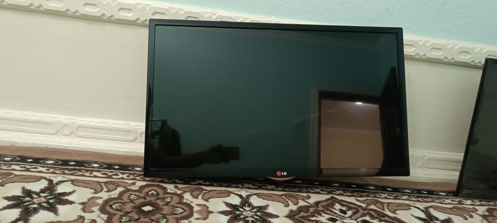 Срочно продам телевизор