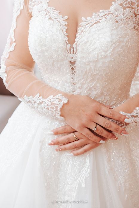 Rochiță deosebită de mireasă