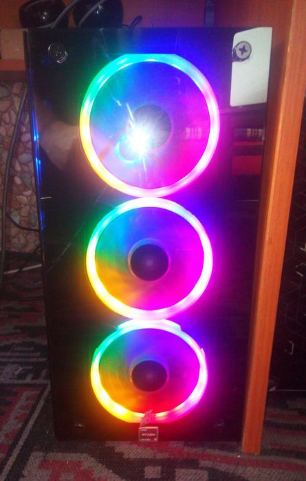 ГеймингPC Ryzen 5 1600/6с/12т/RX570-4gb/16gbDDR4/240ssd/1Tbhdd/650PSU