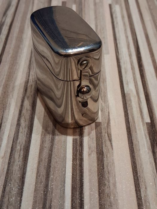 Calimara veche de călătorie