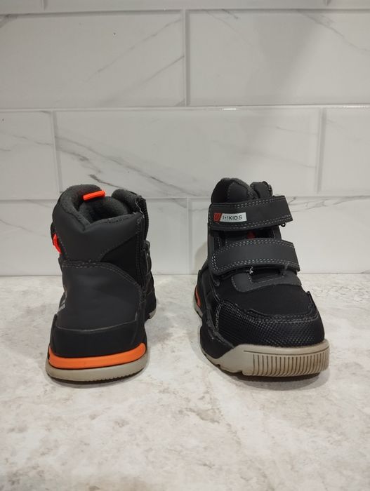 Продам ботинки осень