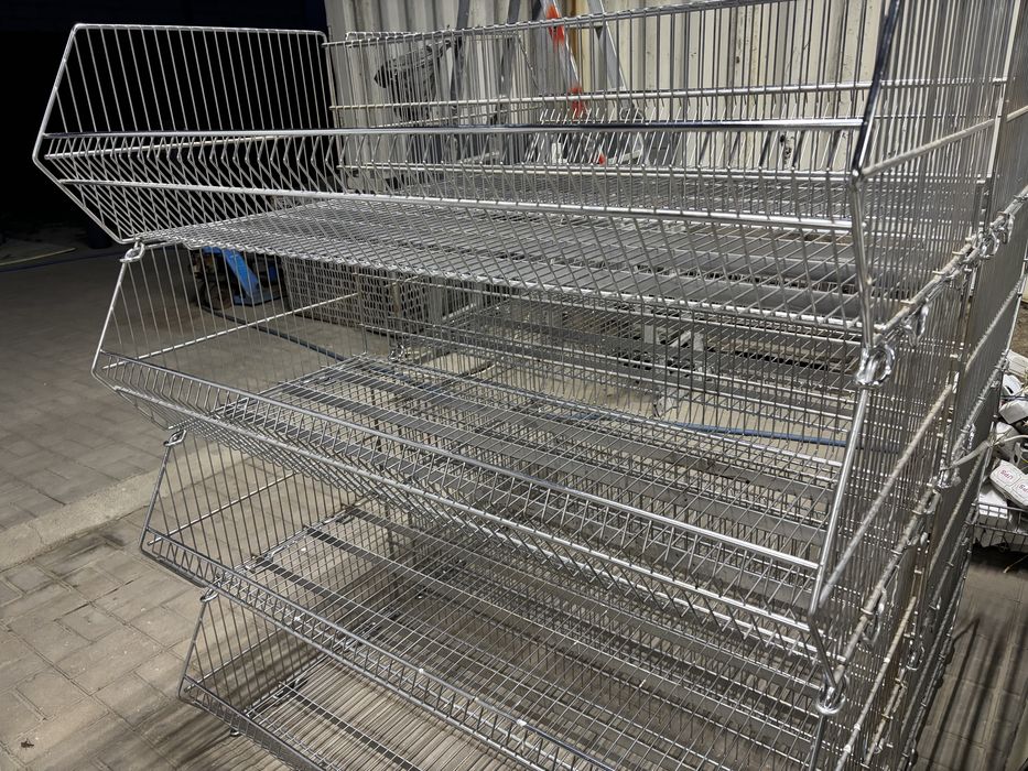 В продаже имеются очень удобные карзины этажерки