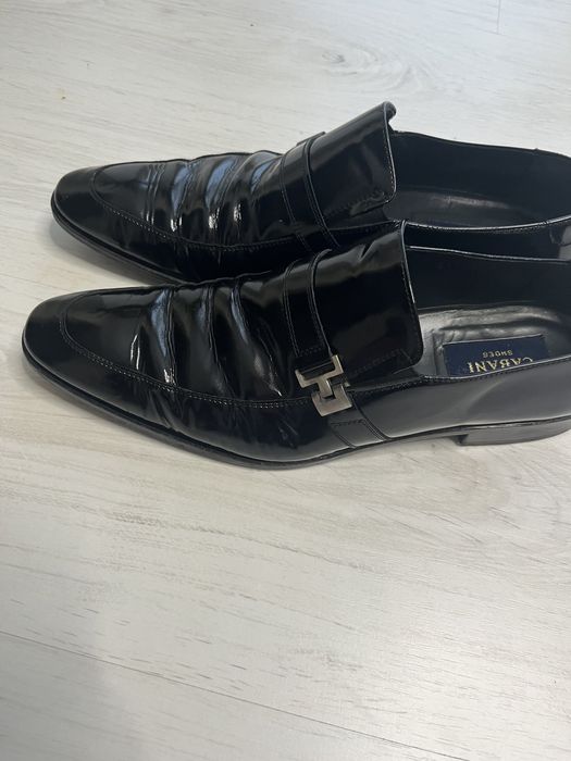 Vand pantofi eleganti pentru barbati