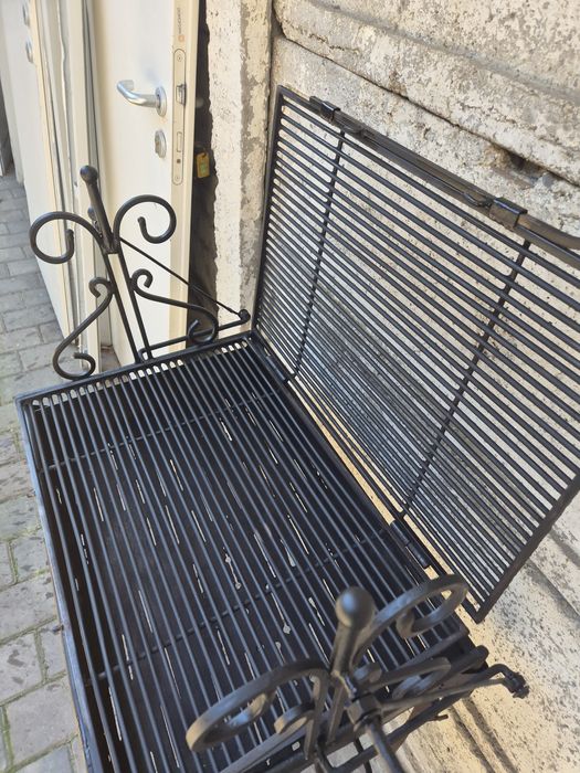 Gratar metalic reversibil