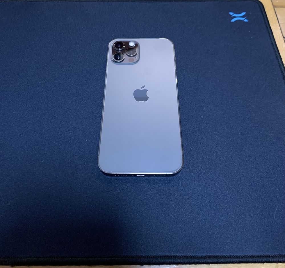 iPhone 12 Pro 128GB, Grapphite с кутия и калъф
