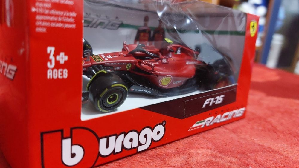 Macheta Bburago Formula 1 - Ferrari F1-75
