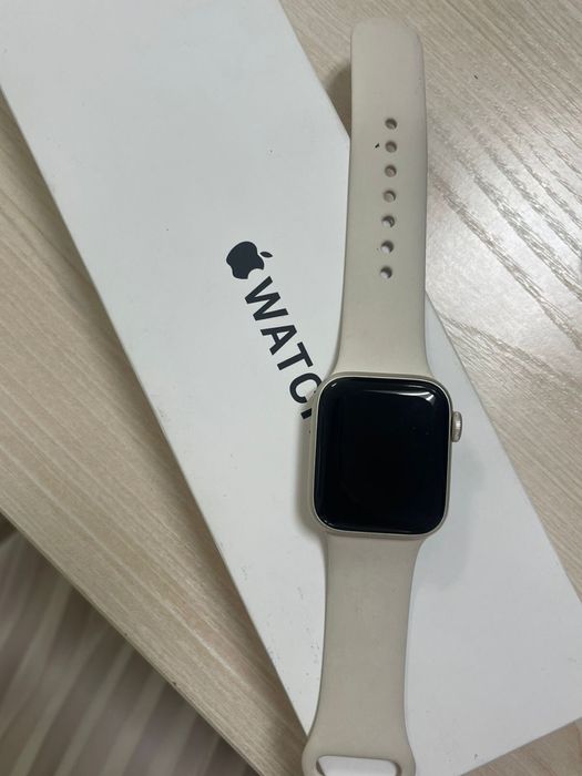 Apple Watch SE 40мм